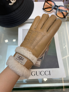 UGG Double Cuff Sheepskin Gloves Beige