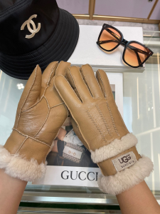 UGG Double Cuff Sheepskin Gloves Beige