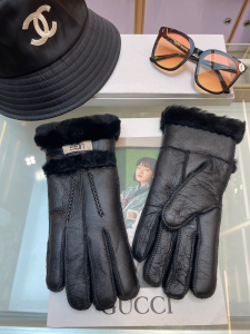 UGG Double Cuff Sheepskin Gloves Black