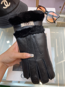 UGG Double Cuff Sheepskin Gloves Black