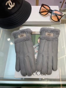 UGG Double Cuff Sheepskin Gloves Gray