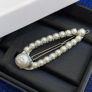 Miu Miu Mather of Pearl Hiar Clips