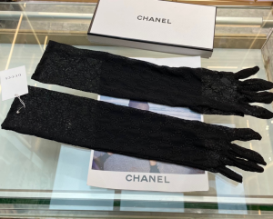 Gucci Black GG Lace Long Sleeve Gloves