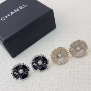 Chanel CC Pearl Flower Earrings
