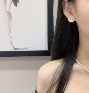 Chanel CC Pearl Flower Earrings