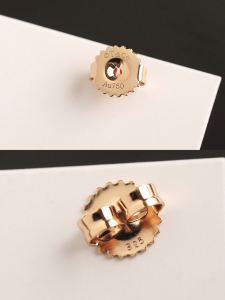 Tiffany Gold Knot Short Earrings