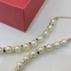 Valentino Pearls Choker Necklaces
