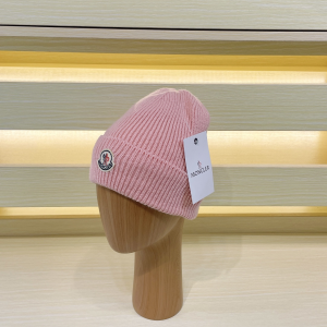 Moncler Logo Patch Knitted Beanie Cashmere Wool Cap Hat Pink Moncler Logo Patch Knitted Beanie Cashmere Wool Cap Hat Pink