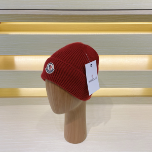 Moncler Logo Patch Knitted Beanie Cashmere Wool Cap Hat Red Moncler Logo Patch Knitted Beanie Cashmere Wool Cap Hat Red