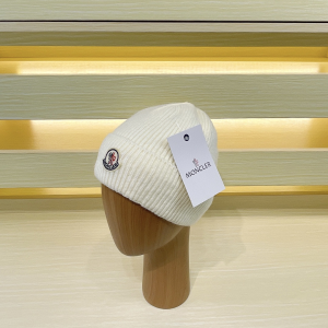 Moncler Logo Patch Knitted Beanie Cashmere Wool Cap Hat White Moncler Logo Patch Knitted Beanie Cashmere Wool Cap Hat White