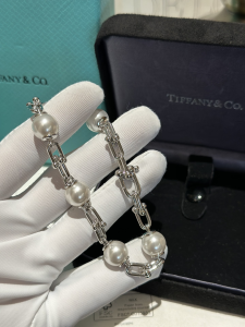 Tiffany Hardwear Pearls Bracelets