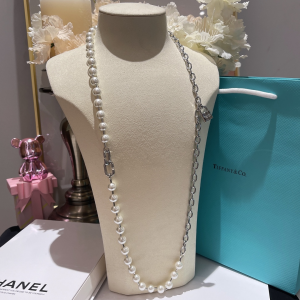 Tiffany Hardwear Pearls Necklaces