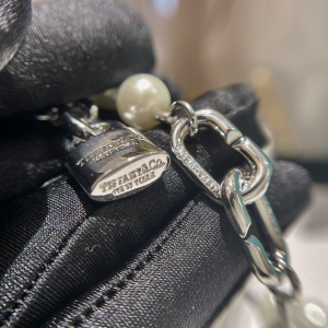 Tiffany Hardwear Pearls Necklaces