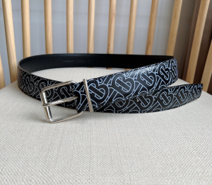 Burberry TB Monogram Mack Logo Adjustable Black Leather Belt Burberry TB Monogram Mack Logo Adjustable Black Leather Belt
