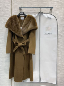 Max Mara Folgore Mutton Shearling Coat Khaki Max Mara Folgore Mutton Shearling Coat Khaki