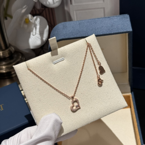 Piaget Diamond Heart Pendant Necklaces Rose Gold Piaget Diamond Heart Pendant Necklaces Rose Gold