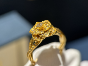 Piaget Diamond Rose Flower Rings Yellow Gold Piaget Diamond Rose Flower Rings Yellow Gold