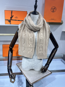 Hermes Tri Maillon Muffler Beige Woven Chaine dAncre Knitted Cashmere Hermes Tri Maillon Muffler Beige Woven Chaine dAncre Knitted Cashmere