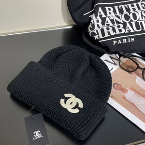 Chanel CC Logo Knit Wool Beanie Black