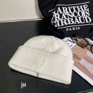Chanel CC Logo Knit Wool Beanie White