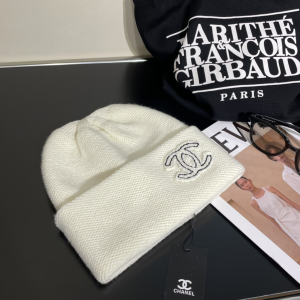Chanel CC Logo Knit Wool Beanie White