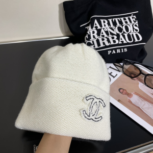 Chanel CC Logo Knit Wool Beanie White