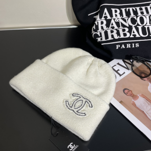 Chanel CC Logo Knit Wool Beanie White