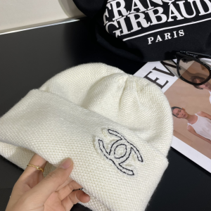 Chanel CC Logo Knit Wool Beanie White