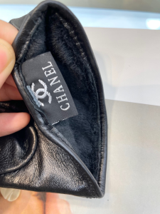 Chanel Black CC Logo Gloves