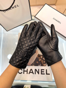 Chanel Black CC Logo Gloves