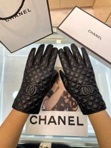 Chanel Black CC Logo Gloves