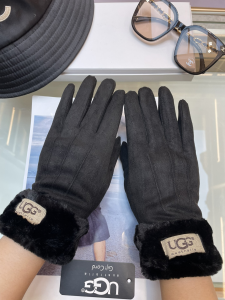 UGG Black Faux Shearling Fur Gloves