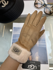 UGG Brown Faux Shearling Fur Gloves