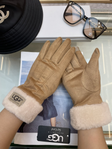 UGG Brown Faux Shearling Fur Gloves