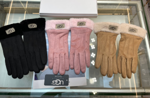 UGG Pink Faux Shearling Fur Gloves
