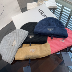 Prada Grey Wool and Cashmere Knit Beanie