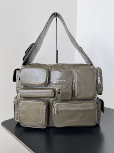 Balenciaga Superbusy Large Sling Bag Dark Green Arena Lambskin Balenciaga Superbusy Large Sling Bag Dark Green Arena Lambskin