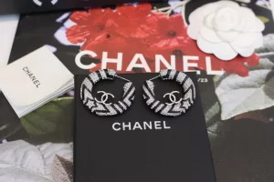 Chanel CC Crystals Star Earrings