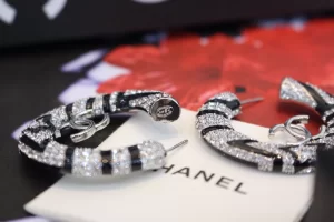 Chanel CC Crystals Star Earrings