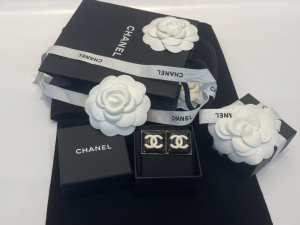 Chanel CC Logo Square Earrings Black