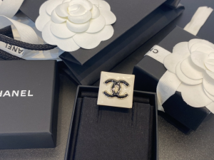 Chanel CC Logo Square Rings Beige