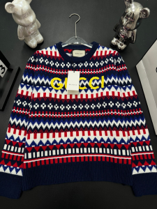 Gucci Multicolor Knit Wool Sweater with GUCCI Embroidered Gucci Multicolor Knit Wool Sweater with GUCCI Embroidered