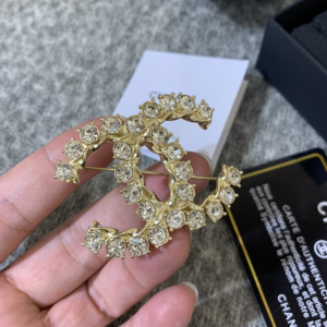 Chanel Crystals CC Gold Metal Brooch