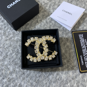 Chanel Crystals CC Gold Metal Brooch