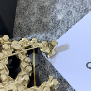 Chanel Crystals CC Gold Metal Brooch