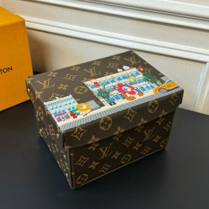 Louis Vuitton Brown Monogram Canvas Color Box Louis Vuitton Brown Monogram Canvas Color Box