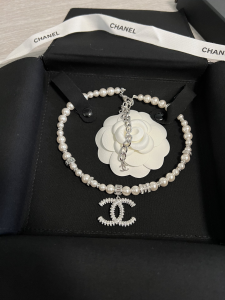 Chanel CC Logo Pearls Choker Necklaces