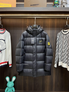 Fendi Puffer Padded Jacket Coat Black Fendi Puffer Padded Jacket Coat Black
