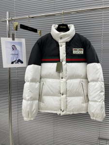Gucci Black White Water Repellent Nylon Satin Down Padding Jacket Gucci Black White Water Repellent Nylon Satin Down Padding Jacket