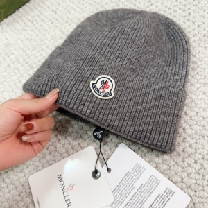 Moncler Grey Cashmere Wool Knit Beanie Cap Hat Moncler Grey Cashmere Wool Knit Beanie Cap Hat